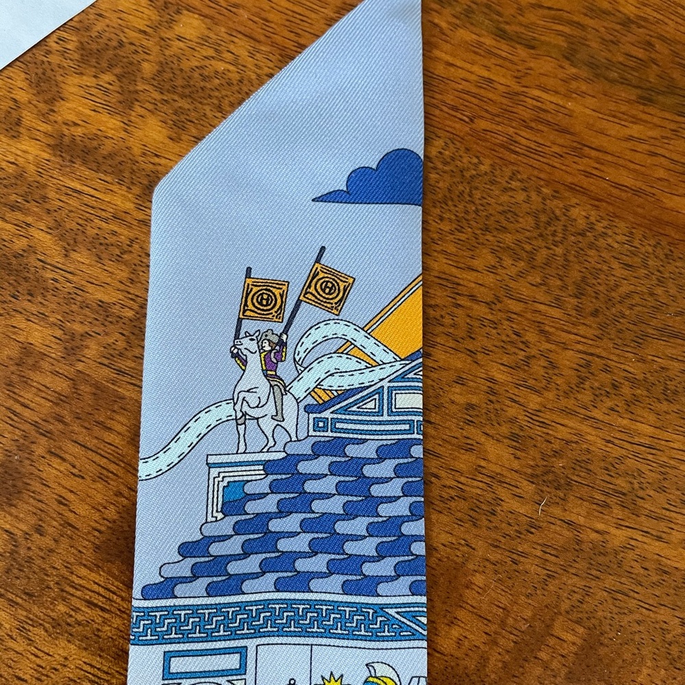 Authentic Hermes Twilly - Picture 4 of 11